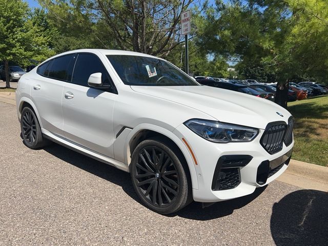 2022 BMW X6 M50i