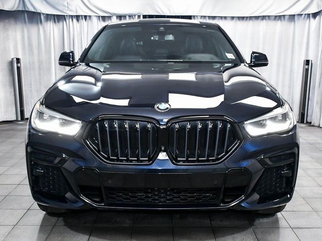 2022 BMW X6 M50i