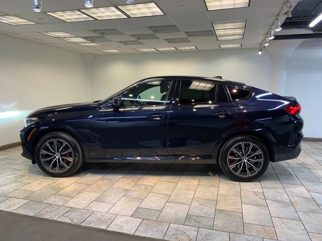 2022 BMW X6 M50i