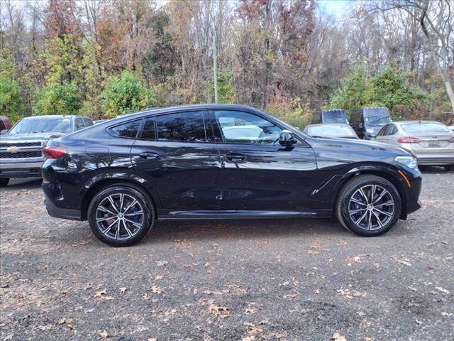 2022 BMW X6 xDrive40i