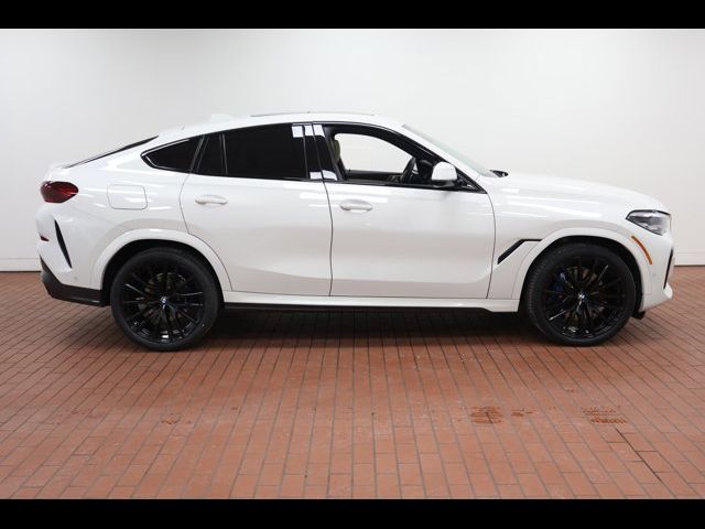 2022 BMW X6 xDrive40i