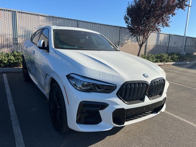 2022 BMW X6 xDrive40i