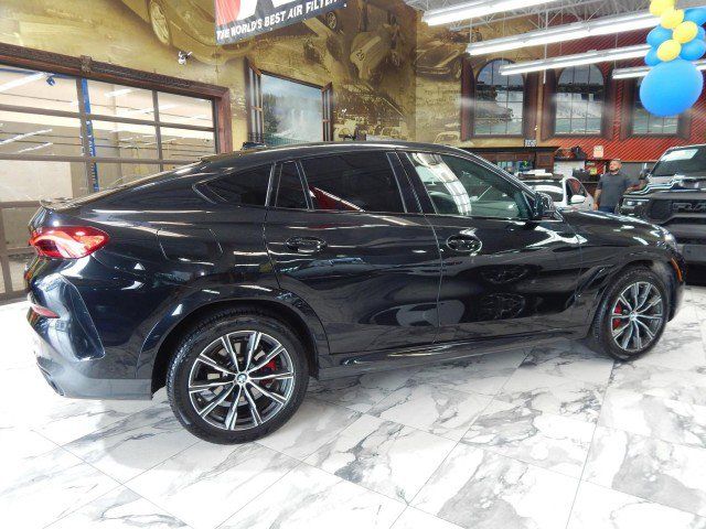 2022 BMW X6 xDrive40i