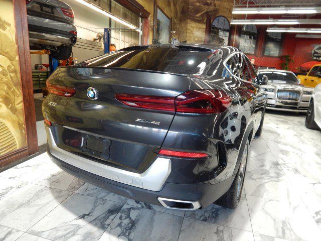 2022 BMW X6 xDrive40i