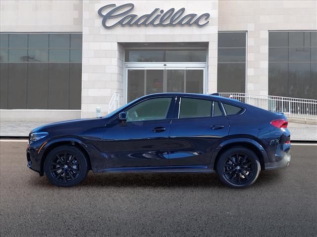 2022 BMW X6 xDrive40i