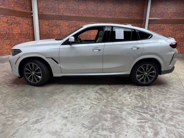 2022 BMW X6 xDrive40i