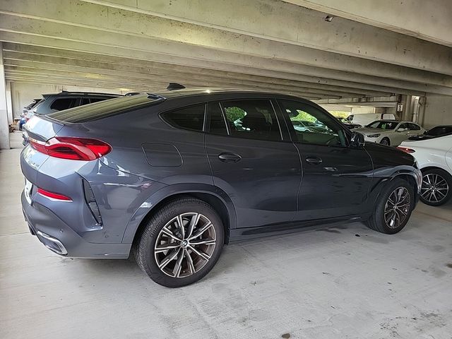 2022 BMW X6 xDrive40i