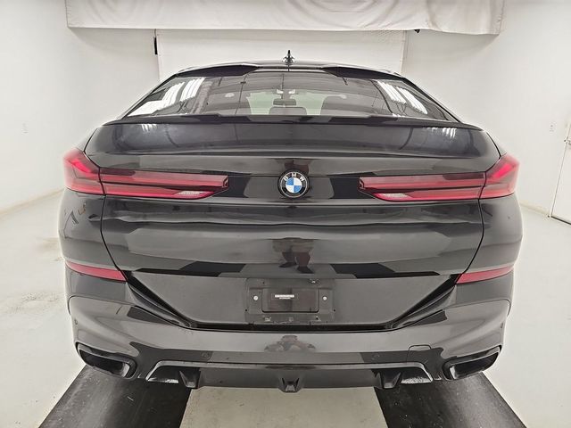 2022 BMW X6 xDrive40i