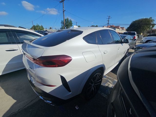 2022 BMW X6 xDrive40i