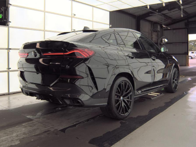 2022 BMW X6 xDrive40i