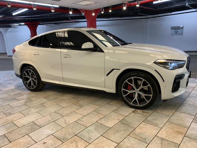 2022 BMW X6 xDrive40i