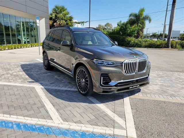 2022 BMW X7 Alpina XB7