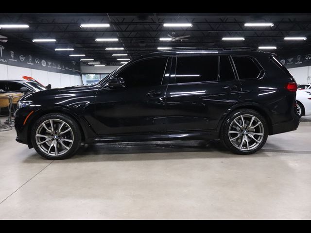 2022 BMW X7 M50i