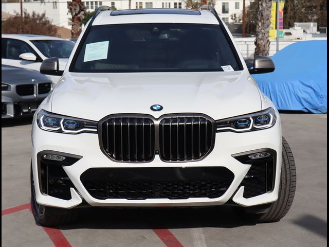 2022 BMW X7 M50i