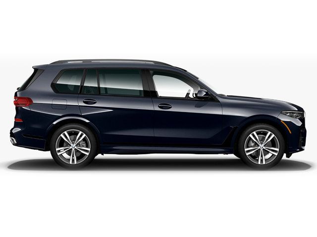 2022 BMW X7 M50i