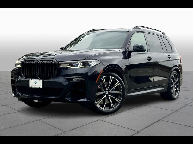 2022 BMW X7 M50i