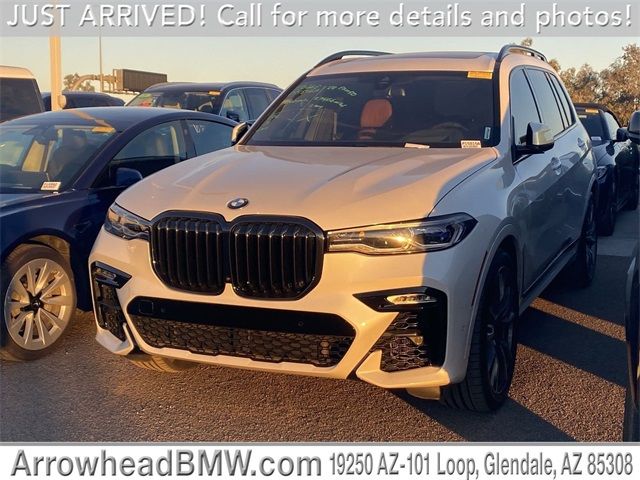 2022 BMW X7 M50i