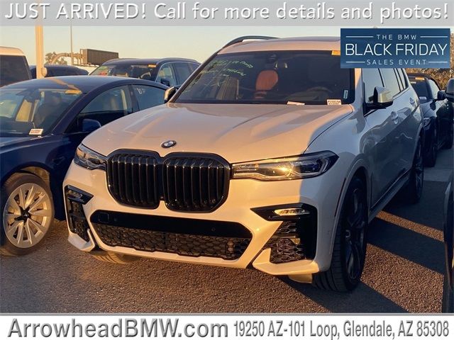 2022 BMW X7 M50i