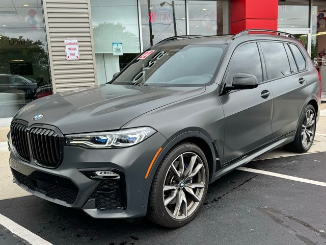 2022 BMW X7 M50i