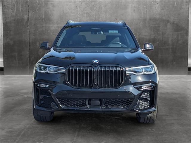 2022 BMW X7 M50i