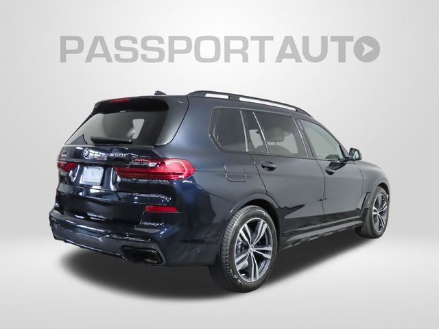 2022 BMW X7 M50i