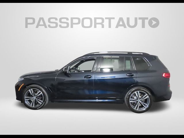 2022 BMW X7 M50i