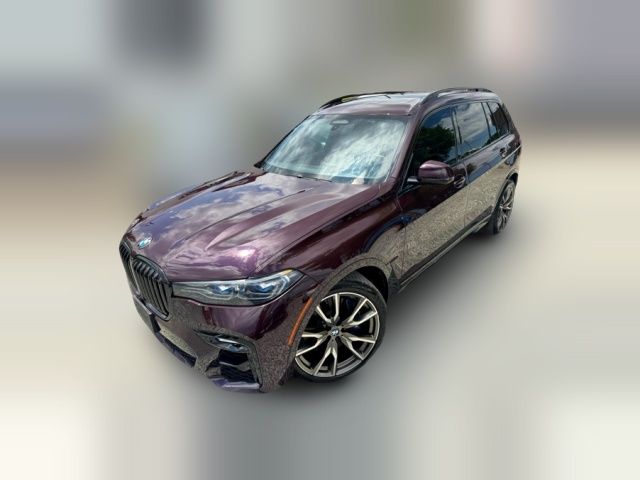 2022 BMW X7 M50i