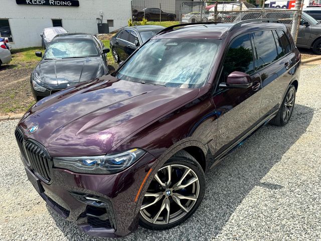 2022 BMW X7 M50i
