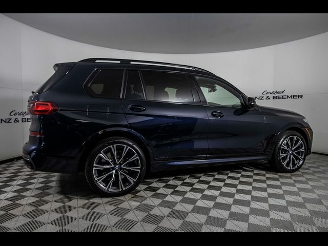 2022 BMW X7 M50i