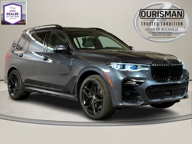2022 BMW X7 M50i