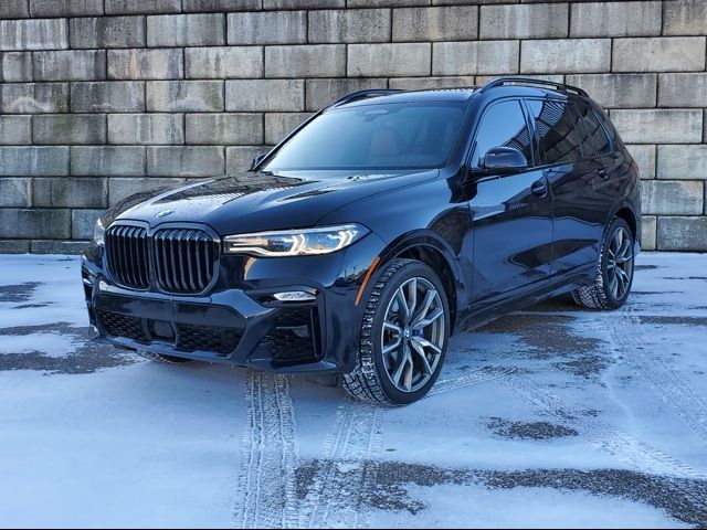 2022 BMW X7 M50i