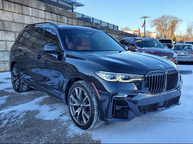 2022 BMW X7 M50i