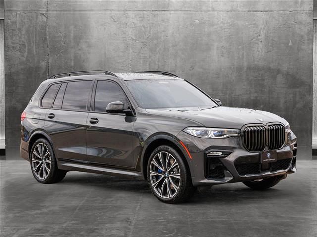 2022 BMW X7 M50i