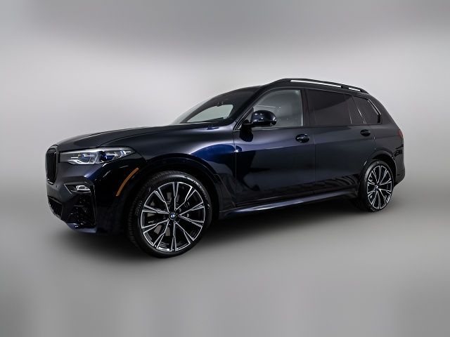 2022 BMW X7 M50i