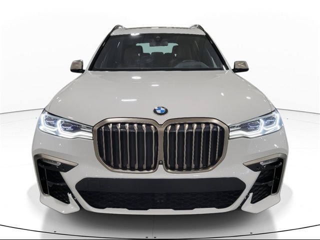 2022 BMW X7 M50i