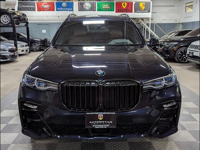 2022 BMW X7 M50i