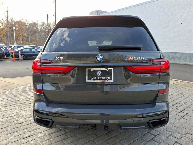 2022 BMW X7 M50i