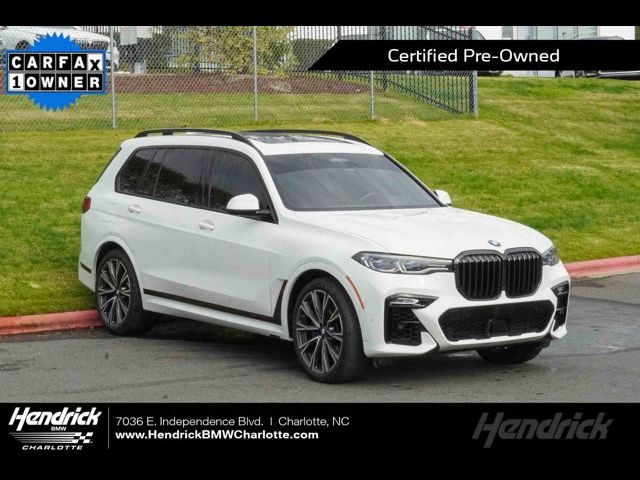 2022 BMW X7 M50i