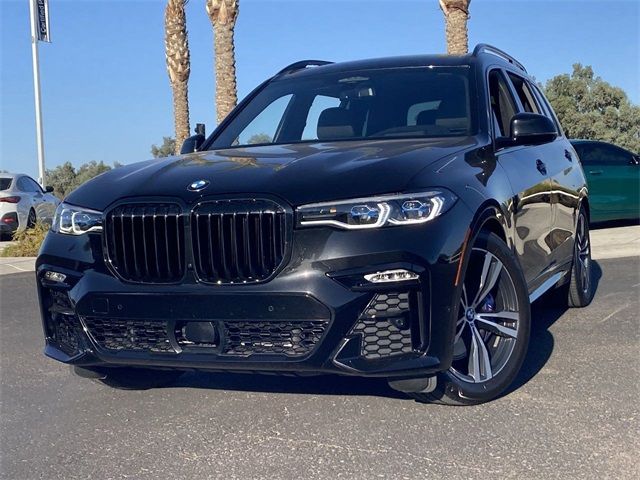 2022 BMW X7 M50i