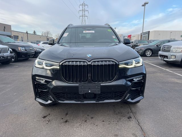 2022 BMW X7 M50i