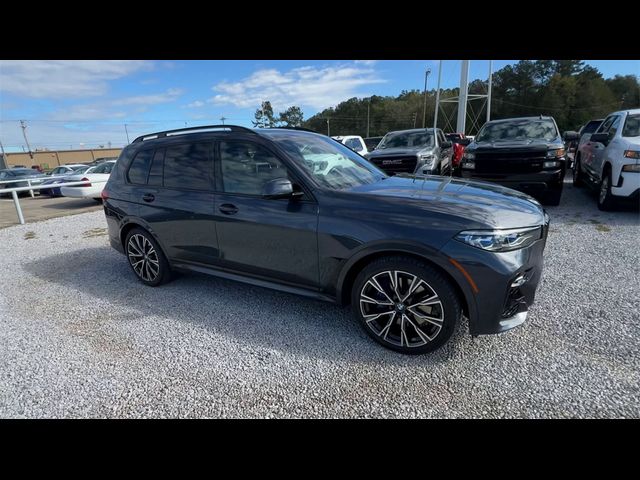 2022 BMW X7 M50i