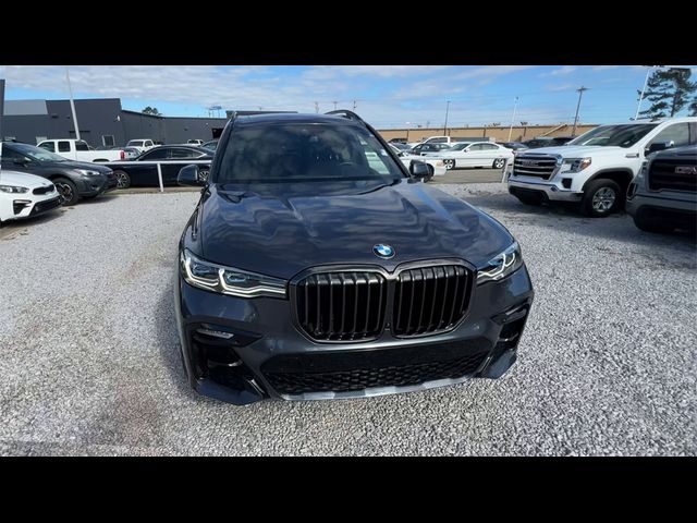 2022 BMW X7 M50i