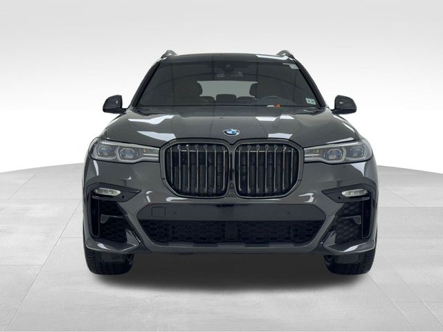 2022 BMW X7 M50i