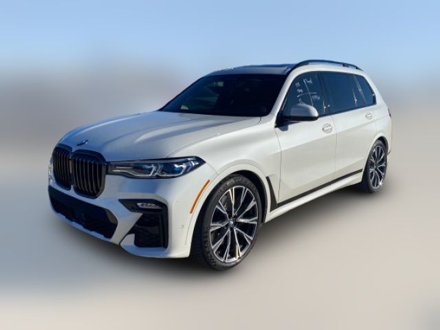 2022 BMW X7 M50i