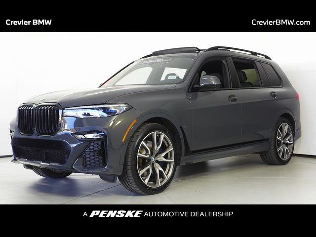 2022 BMW X7 M50i