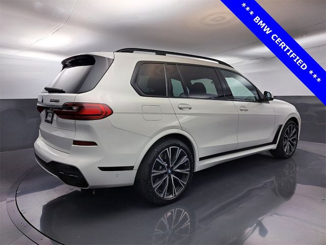 2022 BMW X7 M50i