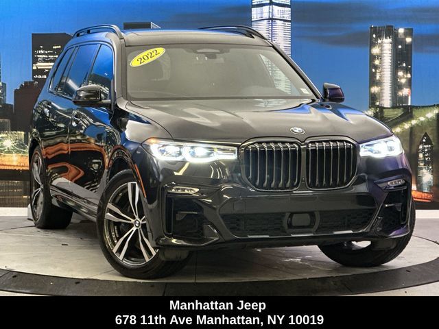 2022 BMW X7 M50i