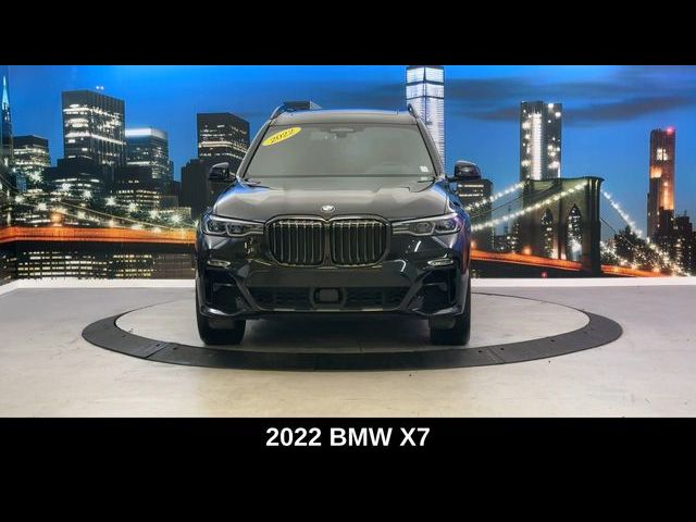 2022 BMW X7 M50i