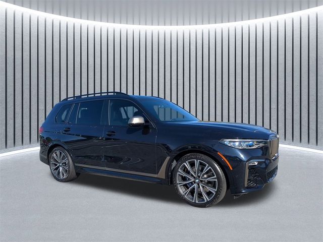 2022 BMW X7 M50i