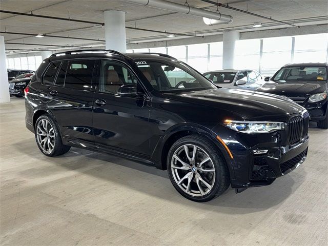 2022 BMW X7 M50i